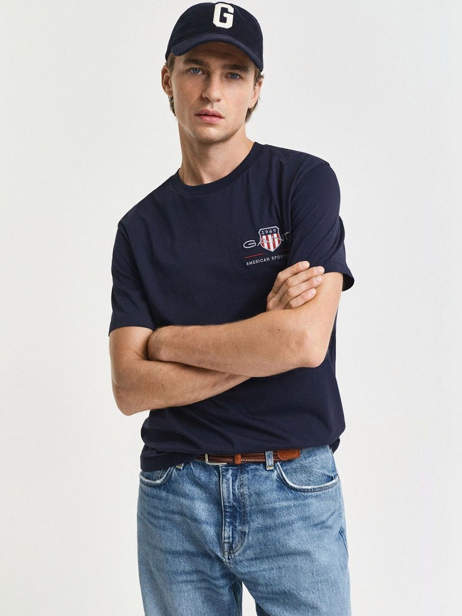 Gant Men Navy Blue Solid Regular Fit Archieve Shield T-Shirt