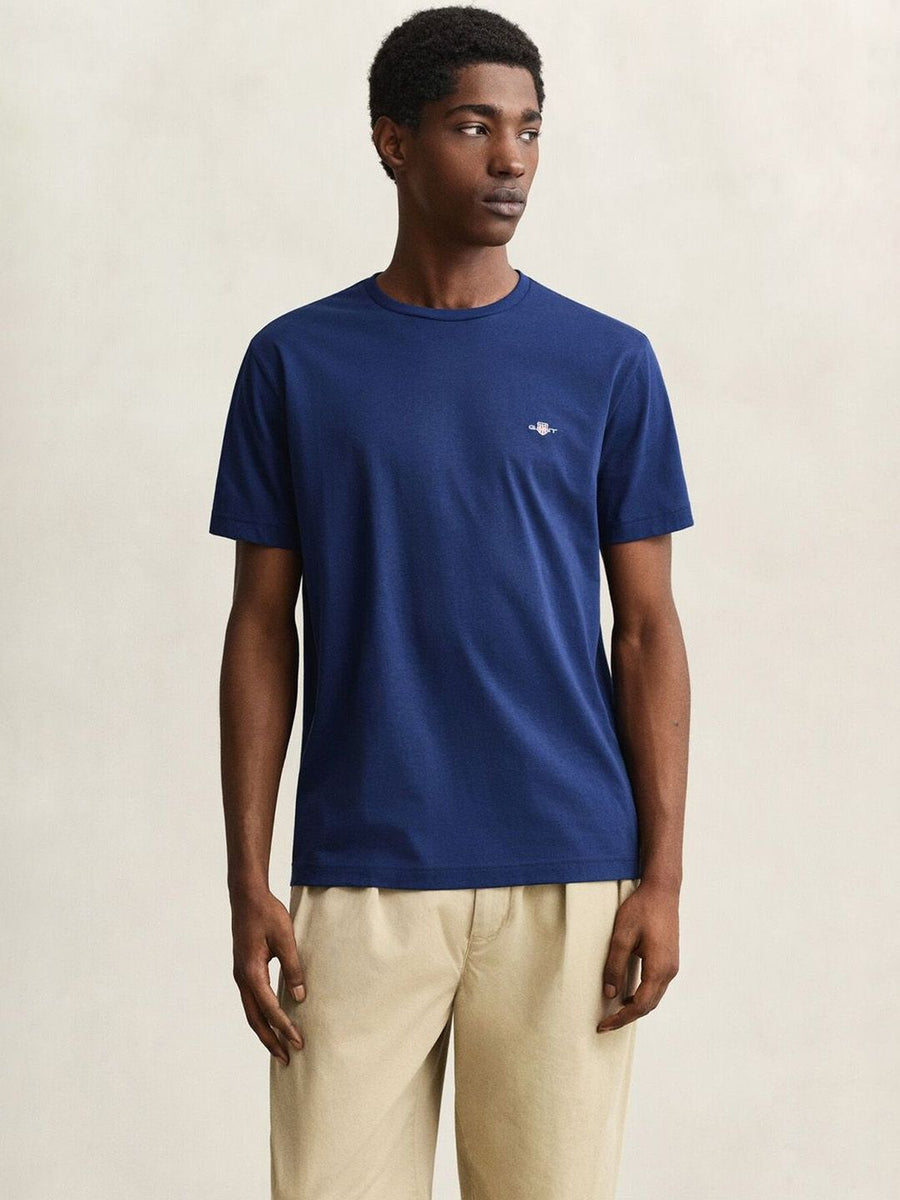 Gant Men Navy Blue Solid Regular Fit Shield T-Shirt