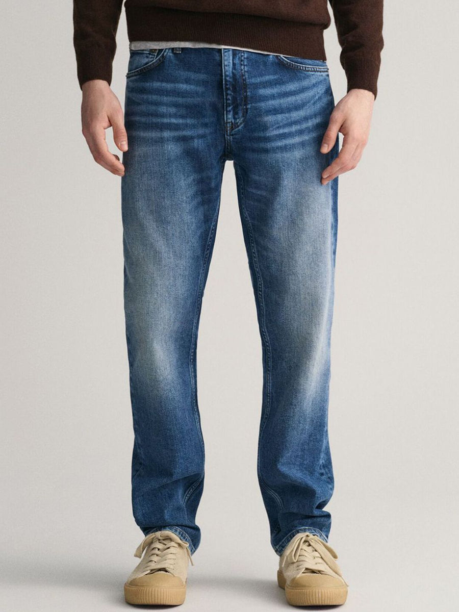 GANT Men Slim Fit Mid-Rise Light Fade Jeans