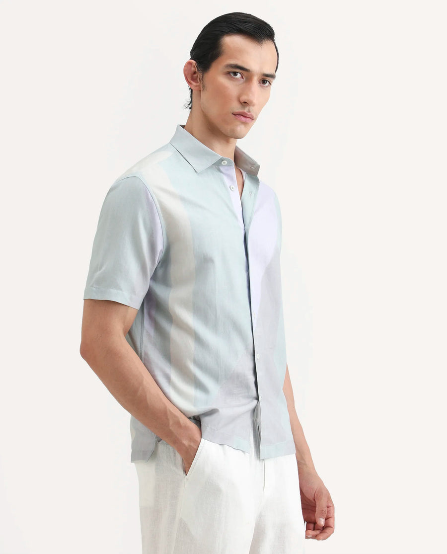 Rare Rabbit Men's Fade Pastel Green Cotton Blend Geometric Print Regular Fit Half Sleeve Collared Shirt