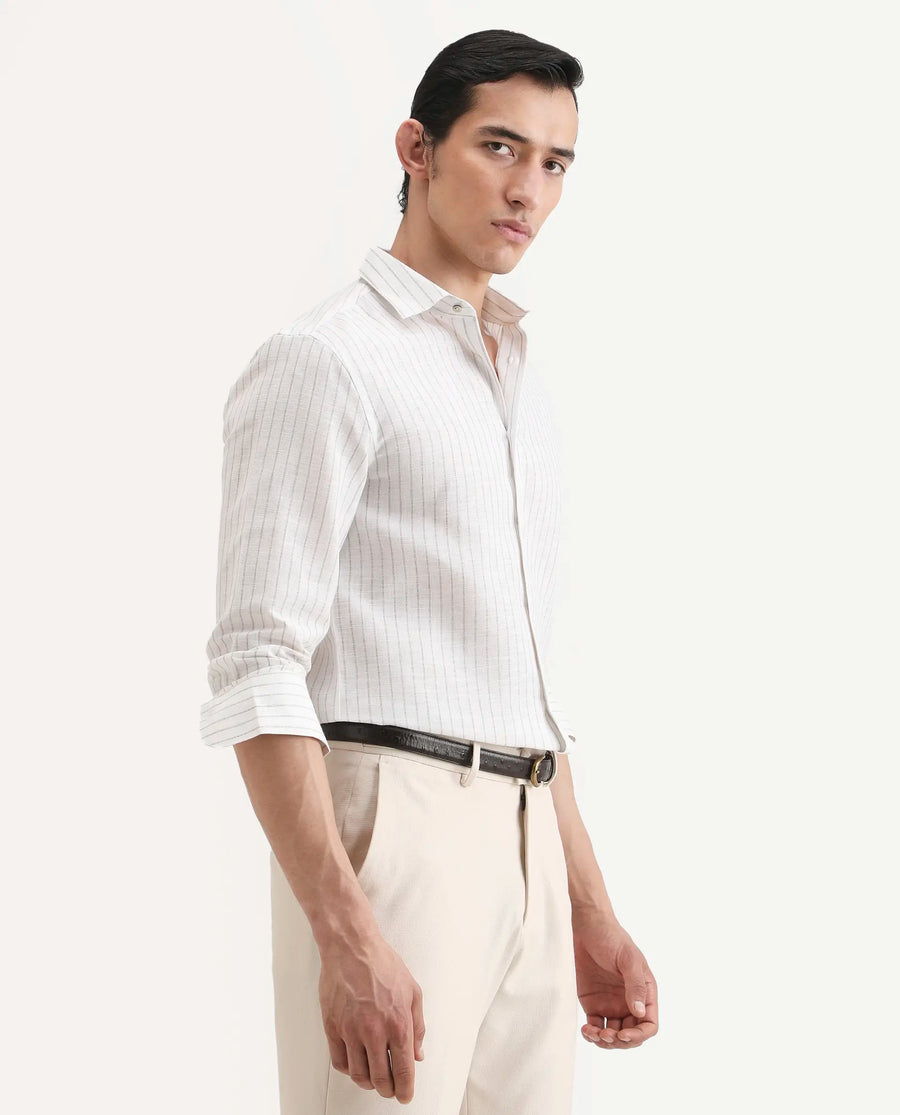 Rare Rabbit Men's Conwy Off White Polyester Blend Fabric Spread Collar Regular Fit Striped Shirt
