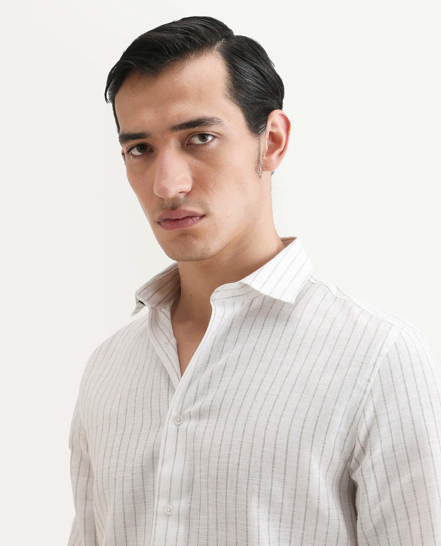Rare Rabbit Men's Conwy Off White Polyester Blend Fabric Spread Collar Regular Fit Striped Shirt