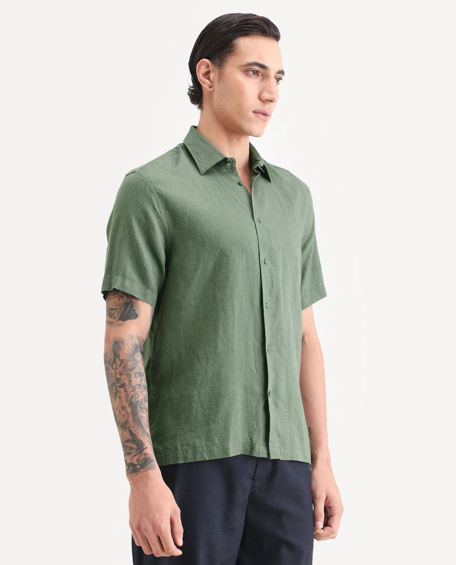 Rare Rabbit Men's Linex Ss Green Linen Blend Fabric Half Sleeve Spread Collar Regular Plain Shirt