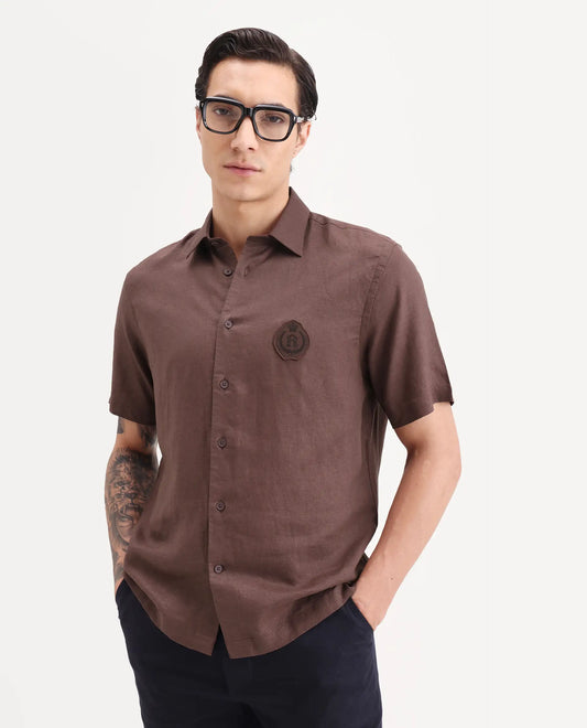 Rare Rabbit Men's Cine Ss Brown Linen Blend Fabric Half Sleeve Spread Collar Regular Fit Plain Shirt