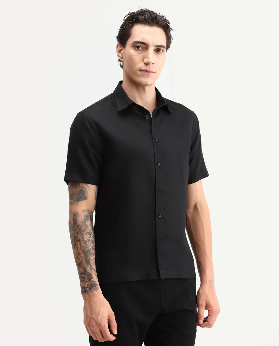 Rare Rabbit Men's Aerik Ss Black Linen Blend Fabric Half Sleeve Spread Collar Button Regular Plain Shirt