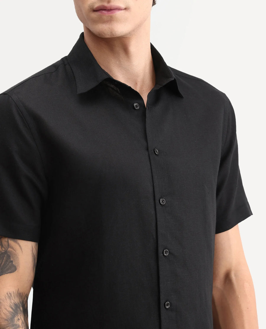 Rare Rabbit Men's Aerik Ss Black Linen Blend Fabric Half Sleeve Spread Collar Button Regular Plain Shirt