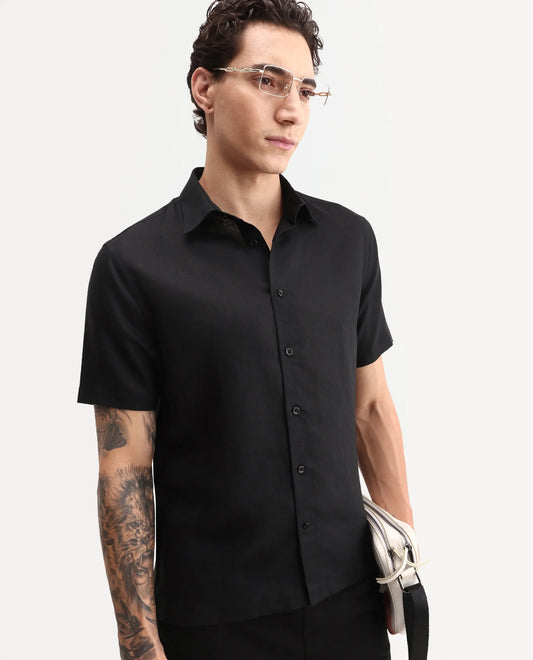 Rare Rabbit Men's Aerik Ss Black Linen Blend Fabric Half Sleeve Spread Collar Button Regular Plain Shirt