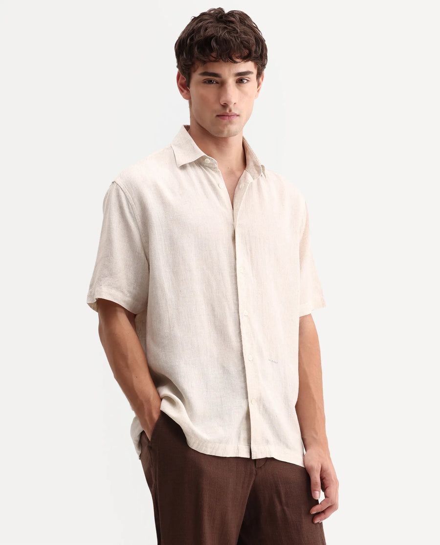 Rare Rabbit Men's Lewan-Ss Primary Ecru Linen Blend Spread Collar Regular Plain Shirt