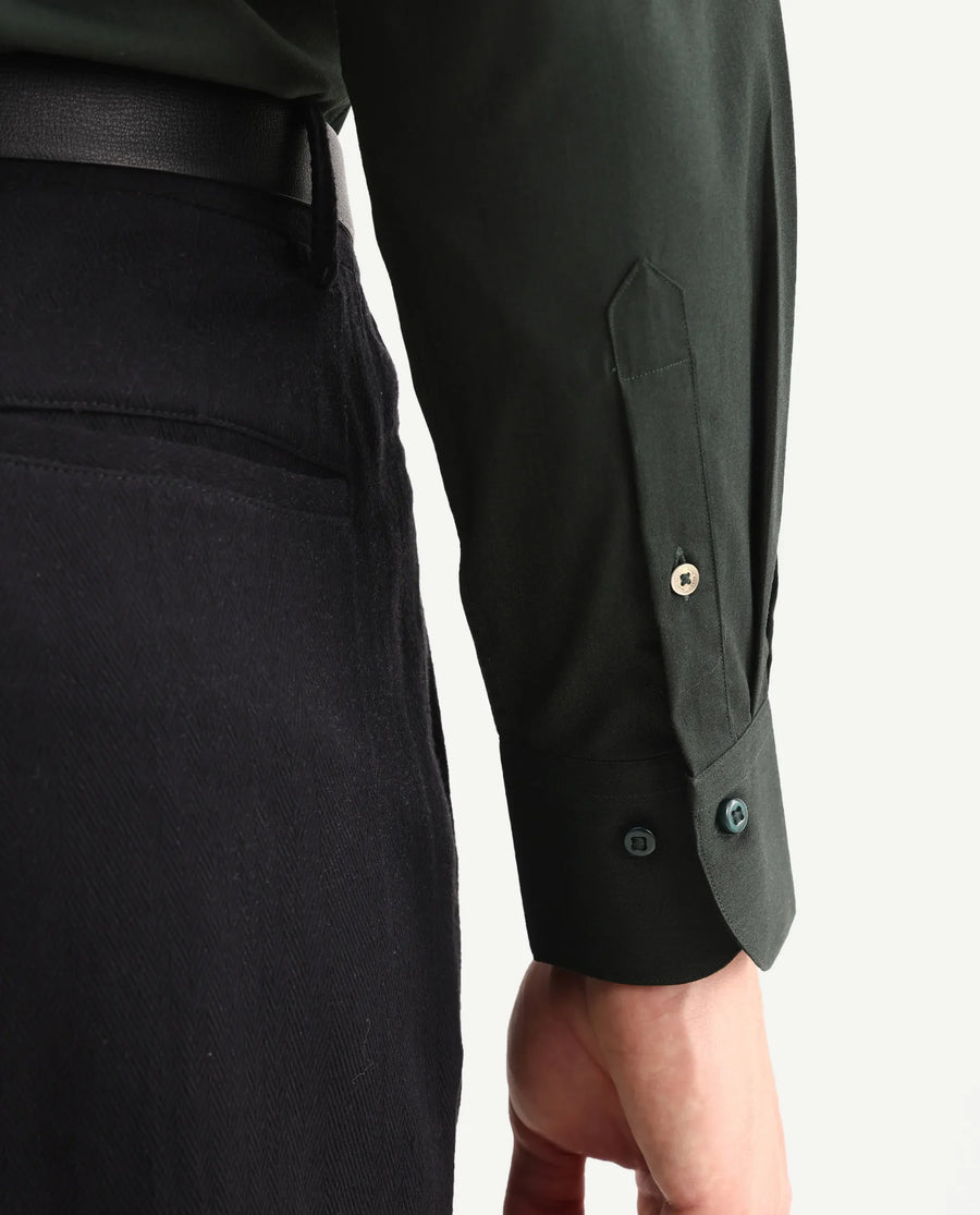 Rare Rabbit Men's Vorta Dark Green Polyester Blend Spread Collar Regular Plain Shirt