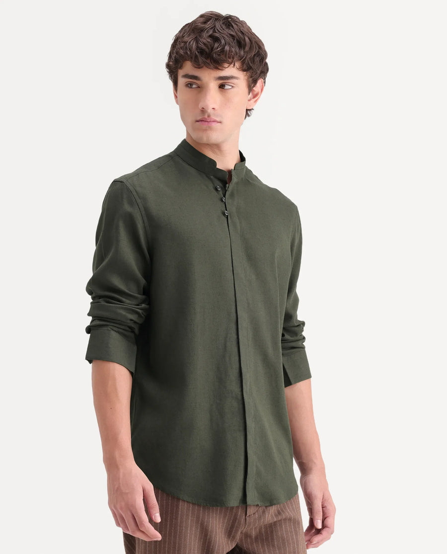 Rare Rabbit Men's Throne-Aw26 Dark Olive Linen Blend Mandarin Collar Regular Plain Shirt