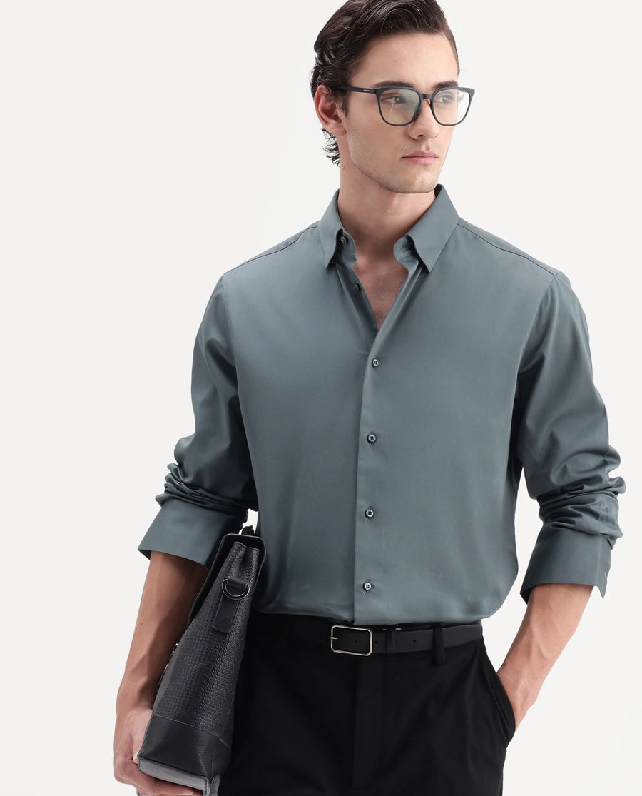 Rare Rabbit Men's Como-Aw26 Dusky Blue Cotton Blend Spread Collar Regular Plain Shirt