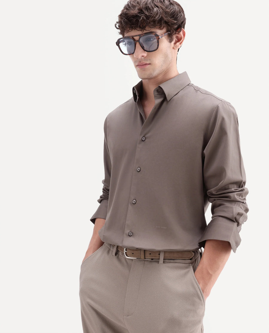 Rare Rabbit Men's Como-Aw26 Dusky Brown Cotton Blend Spread Collar Regular Plain Shirt