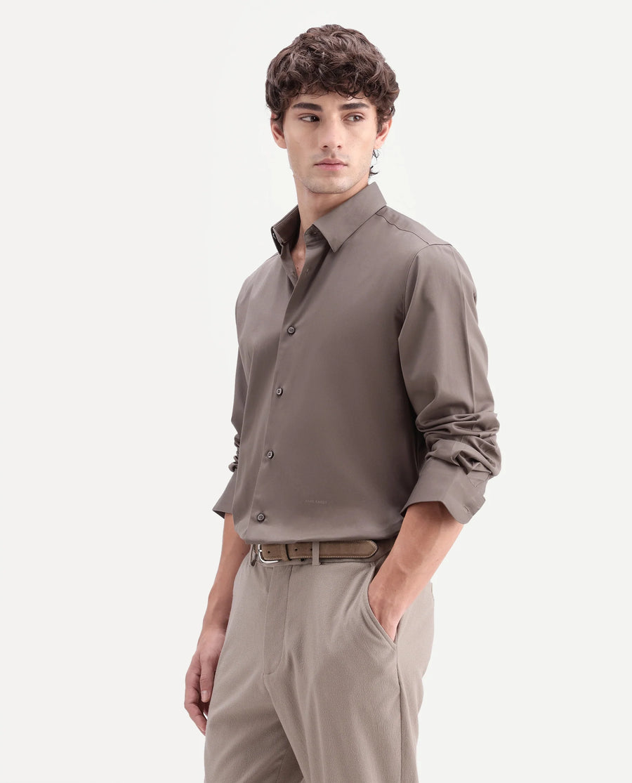 Rare Rabbit Men's Como-Aw26 Dusky Brown Cotton Blend Spread Collar Regular Plain Shirt