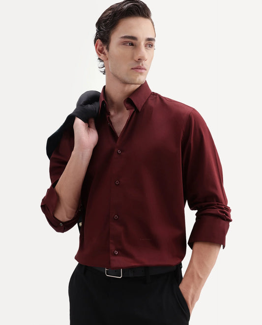 Rare Rabbit Men's Como-Aw26 Dusky Red Cotton Blend Spread Collar Regular Plain Shirt