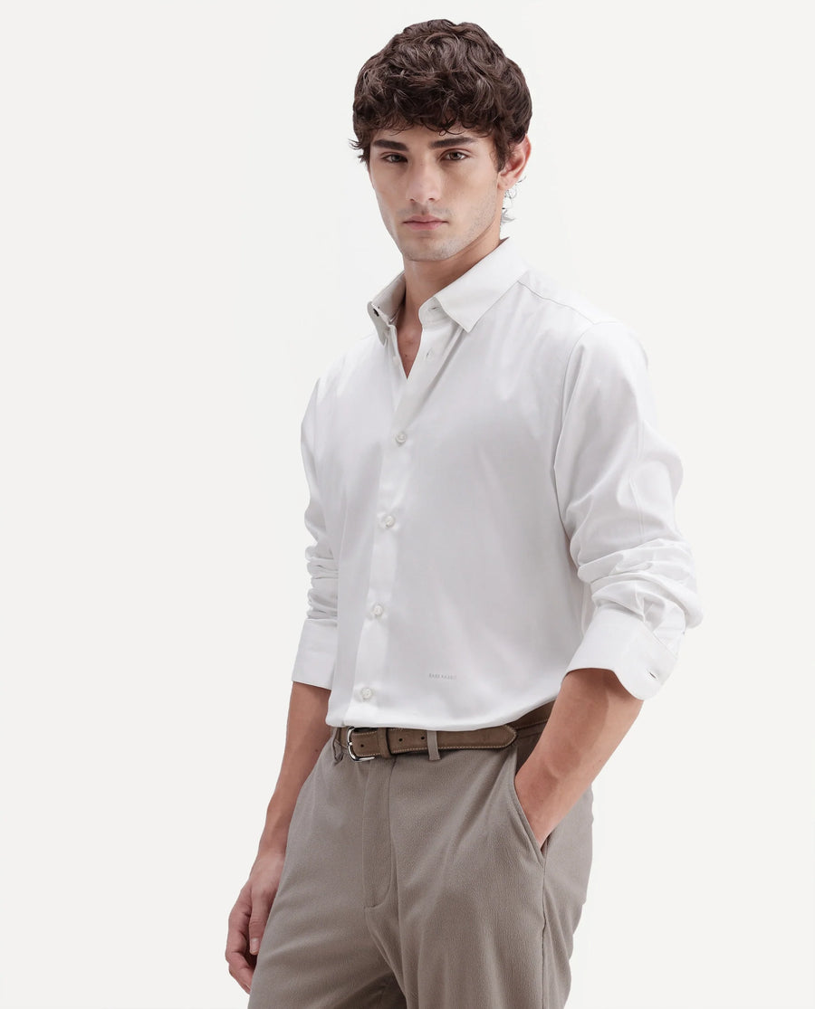 Rare Rabbit Men's Como-Aw26 White Cotton Blend Spread Collar Regular Plain Shirt