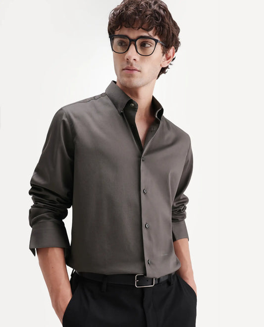 Rare Rabbit Men's Como-Aw26 Olive Cotton Blend Spread Collar Regular Plain Shirt
