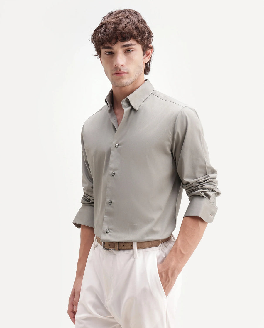 Rare Rabbit Men's Como-Aw26 Dusky Green Cotton Blend Spread Collar Regular Plain Shirt
