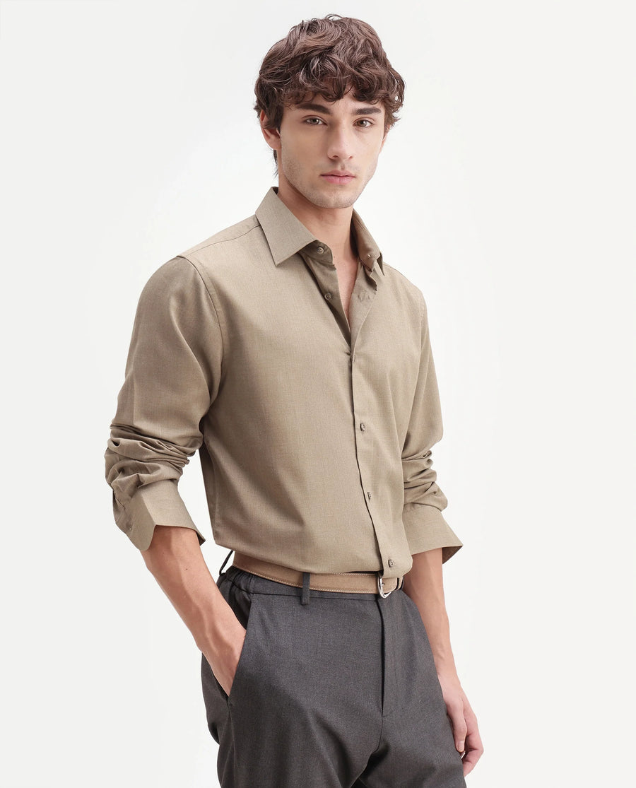 Rare Rabbit Men's Gunjo-Aw26 Dusky Green Polyester Blend Spread Collar Regular Plain Shirt