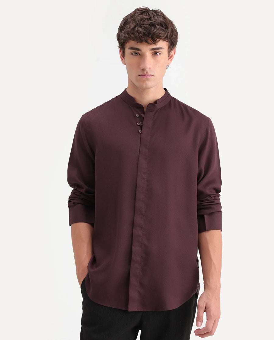 Rare Rabbit Men's Throne-Aw26 Dusky Maroon Linen Blend Mandarin Collar Regular Plain Shirt