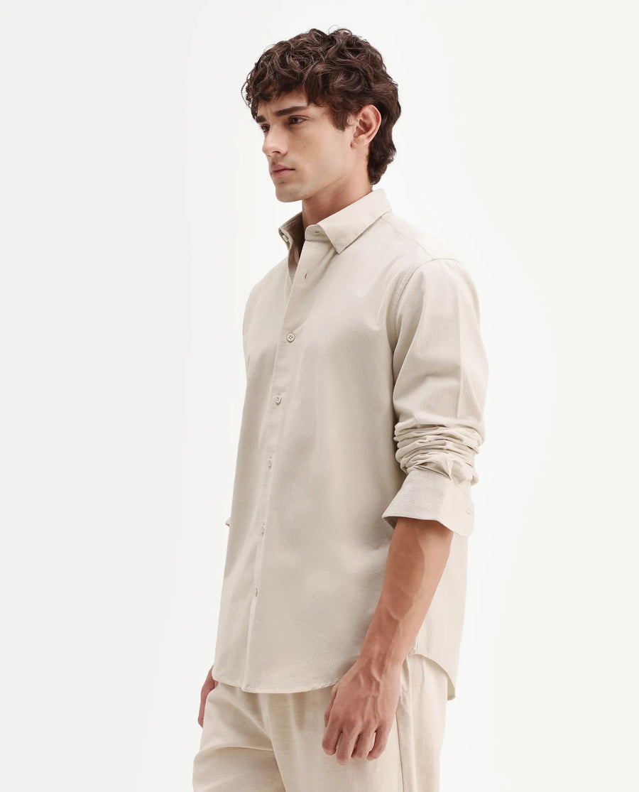 Rare Rabbit Men's Buita-Aw26 Off White Cotton Spread Collar Regular Fit Plain Shirt