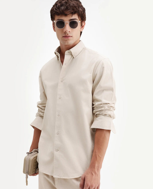 Rare Rabbit Men's Buita-Aw26 Off White Cotton Spread Collar Regular Fit Plain Shirt