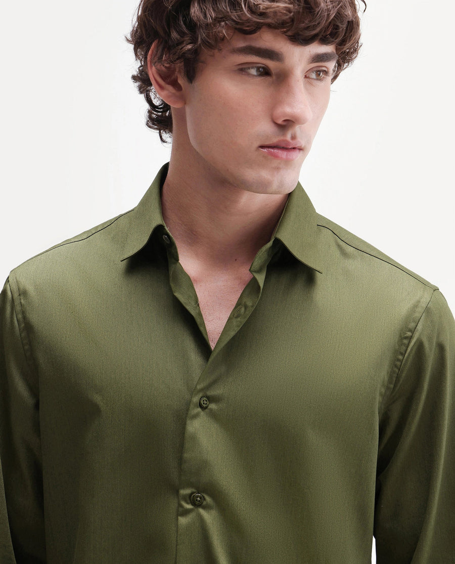 Rare Rabbit Men's Aston Dark Green Polyester Blend Spread Collar Button Regular Plain Shirt