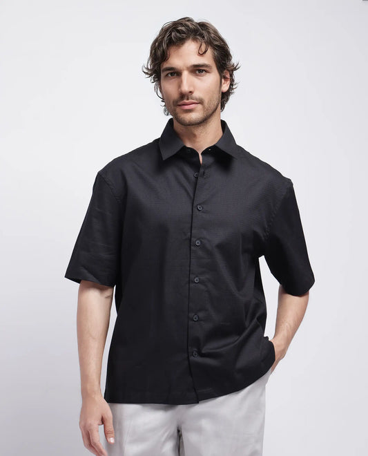 Rare Rabbit Men's Stum Ss Black Cotton Plain Regular Fit Half Sleeve Collared Shirt