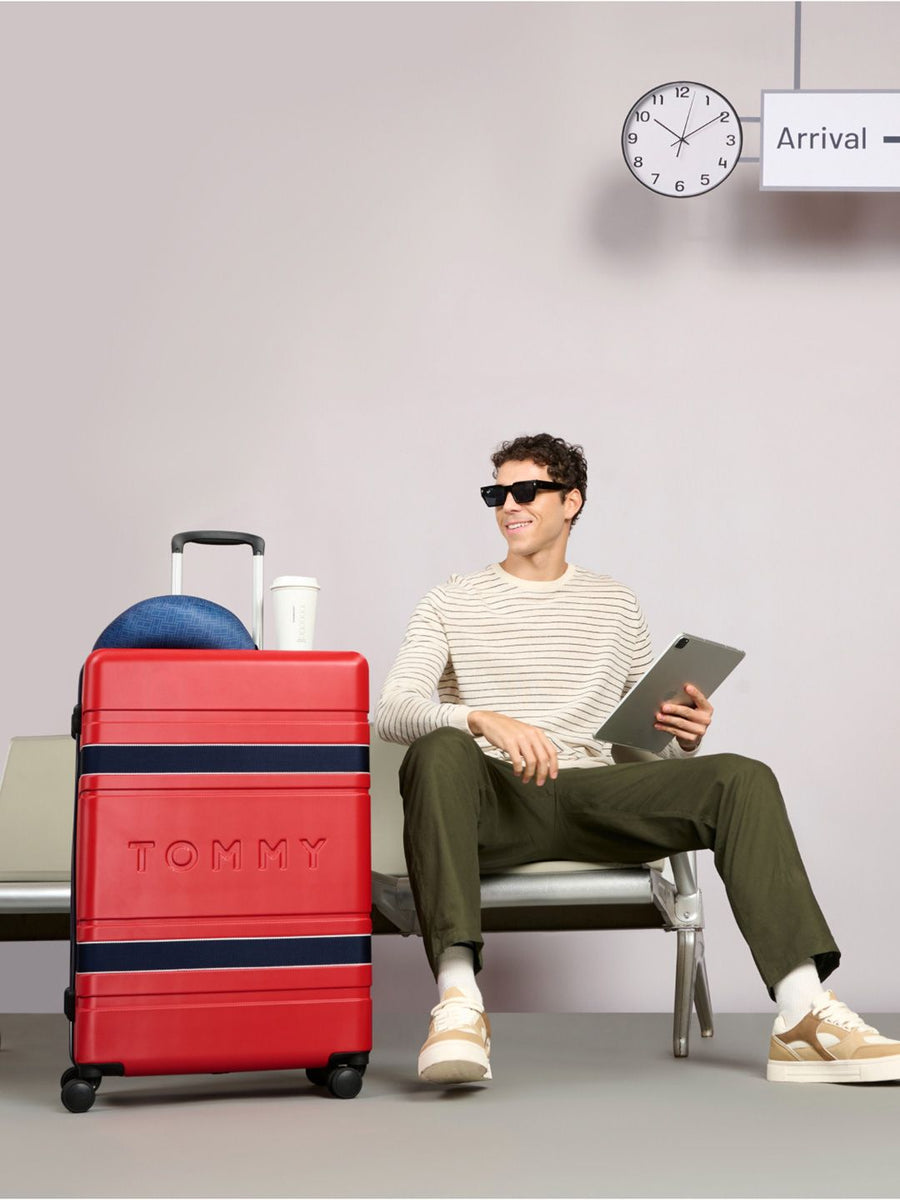 Tommy Hilfiger Las Vegas Textured Large Trolley Suitcase