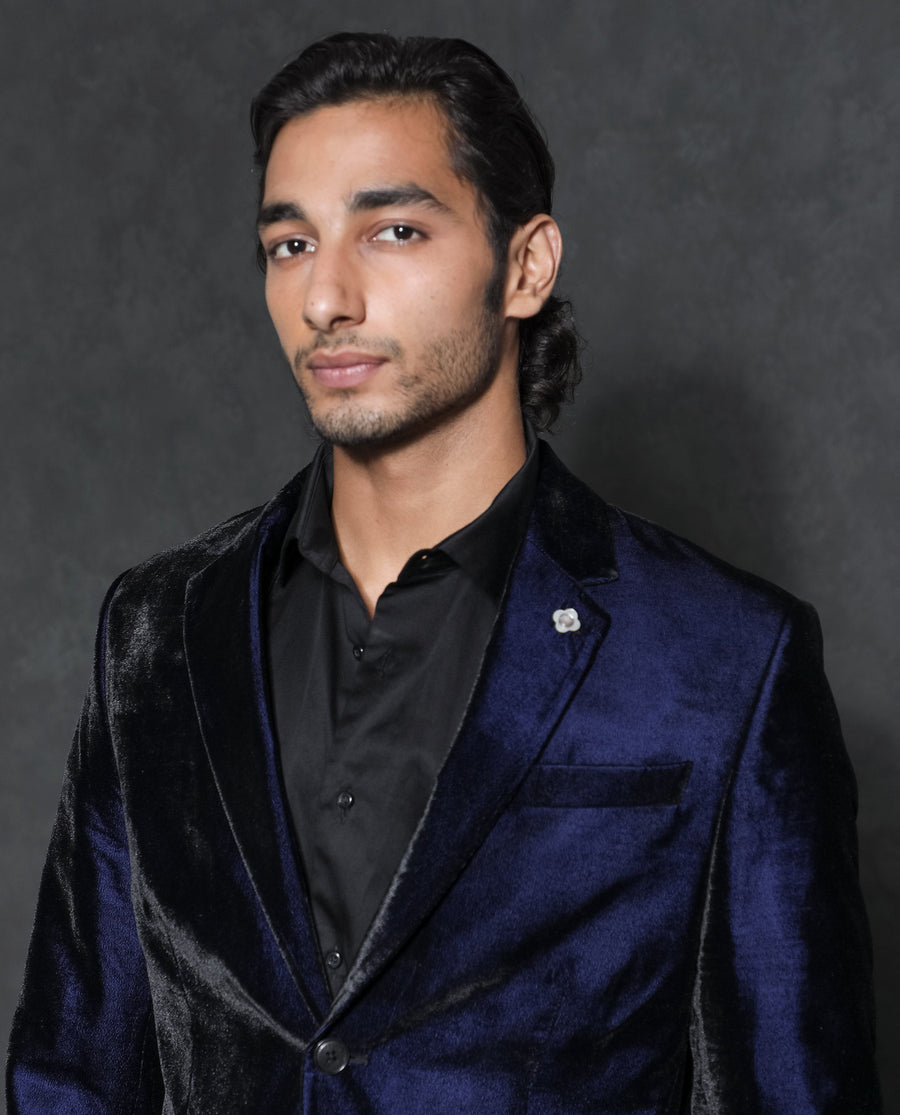 Rare Rabbit Men's Velter Dark Blue Velvet Plain Tailored Fit Full Sleeve Lapel Neck Blazer