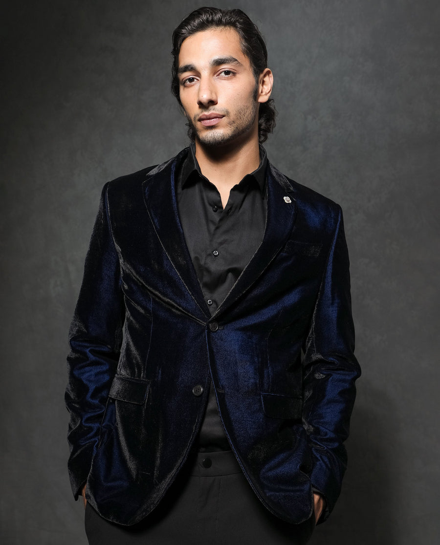 Rare Rabbit Men's Velter Dark Blue Velvet Plain Tailored Fit Full Sleeve Lapel Neck Blazer