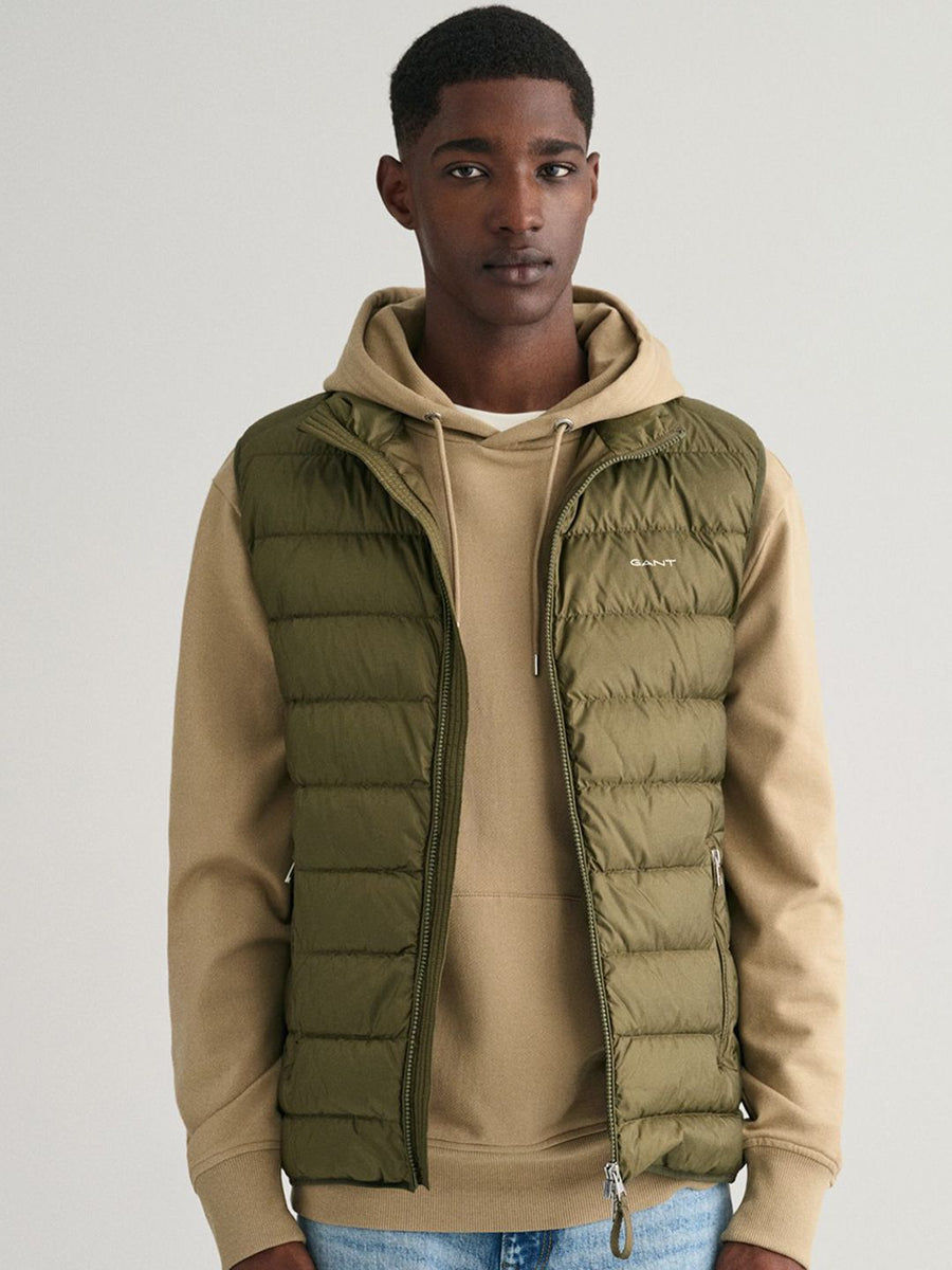 GANT Men Solid Stand Collar Sleeveless Puffer Jacket