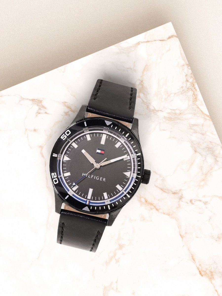 Tommy Hilfiger Men Leather Analogue Watch NCTH1791819W