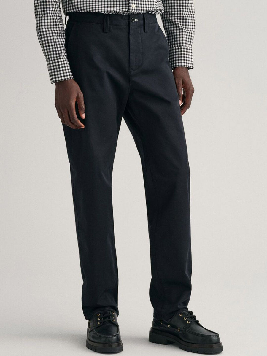 GANT Men Solid Regular Fit Mid Rise Chinos Trousers