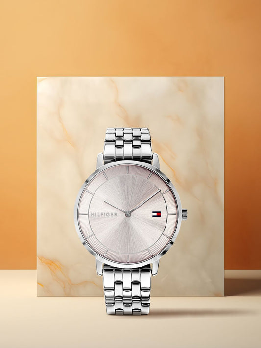 Tommy Hilfiger Women Beige Dial & Silver-Toned Straps Analogue Watch TH1782283W