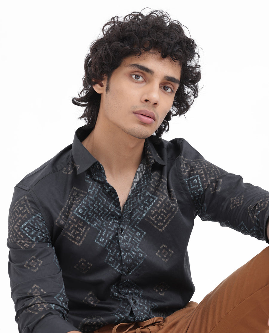 Rare Rabbit Men's Mosac Black Cotton Geometric Print Regular Fit Full Sleeve Collared Shirt