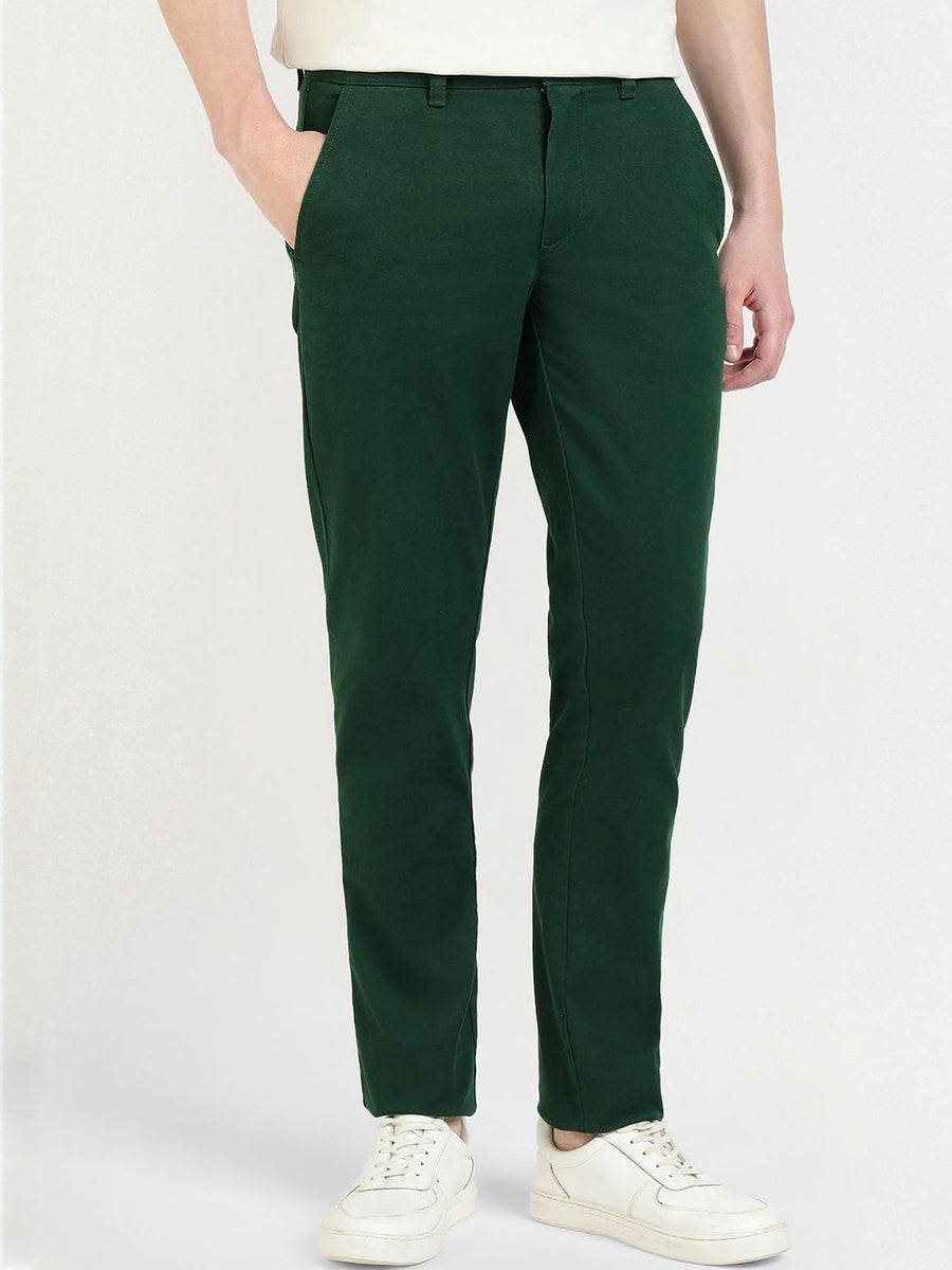 GANT Men Relaxed Slim Fit Mid-Rise Cotton Chinos Trouser