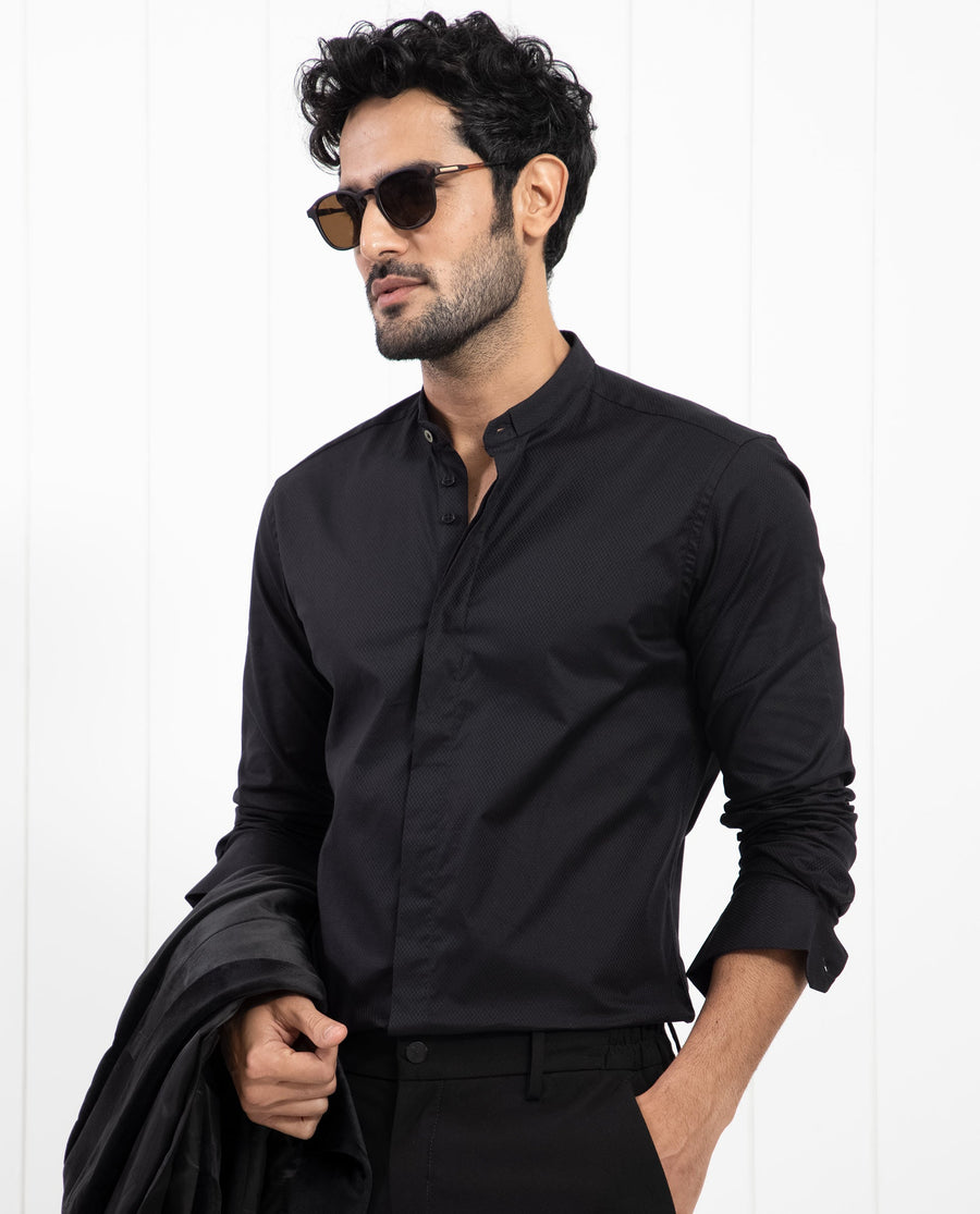 Rare Rabbit Men's Pristina Black Cotton Plain Regular Fit Full Sleeve Mandarin Collar Shirt