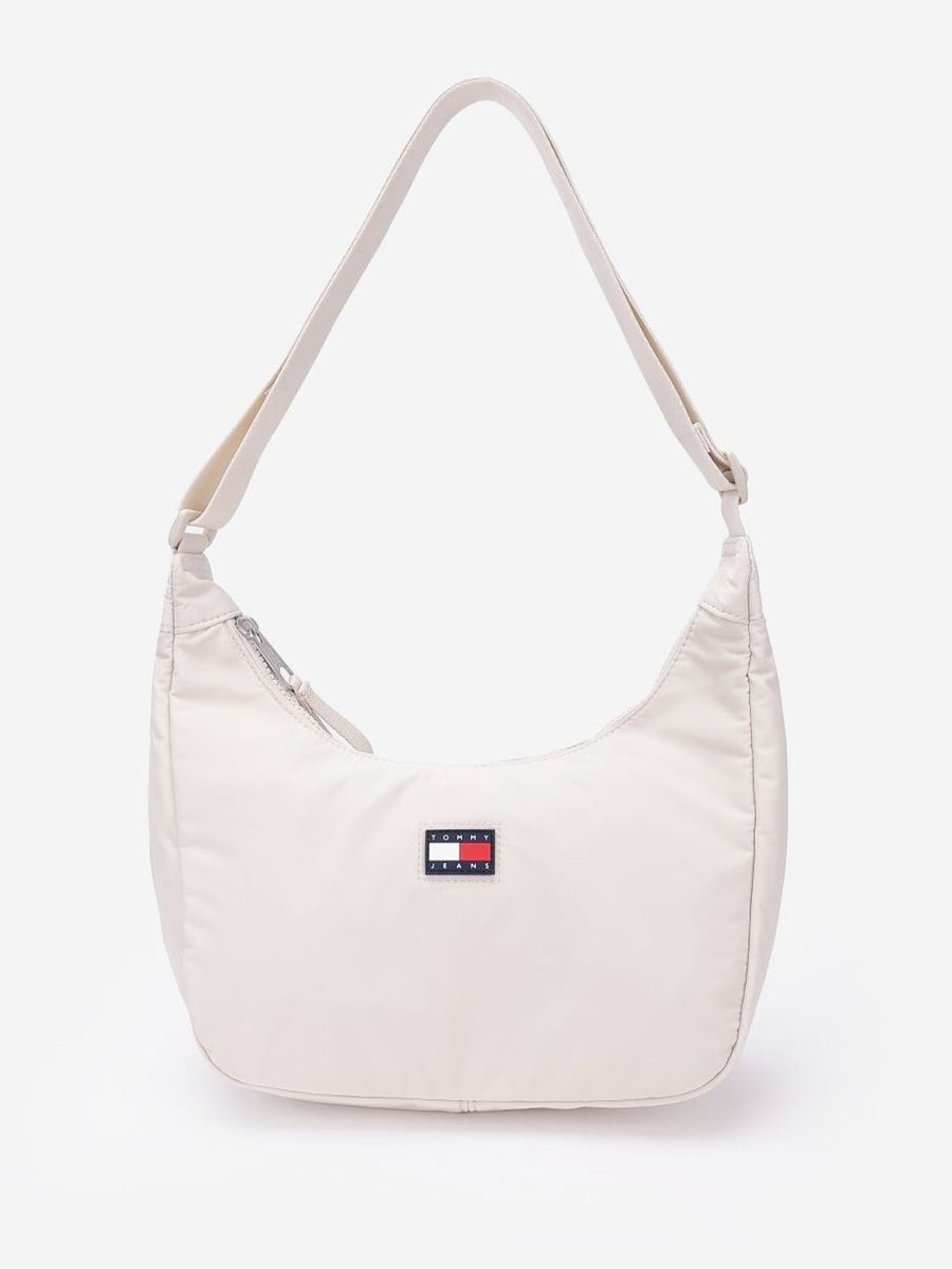 Tommy Hilfiger Women Solid Baguette Shoulder Bag