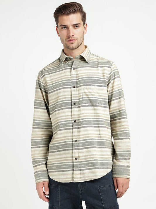 GANT Men Relaxed Fit Horizontal Striped Spread Collar Cotton Casual Shirt